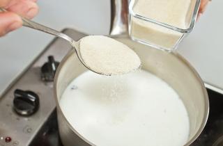 Молочный кисель с ванилью