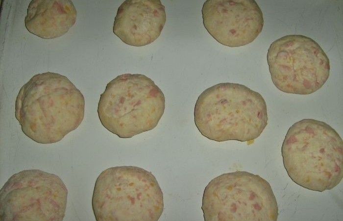 Рулет с сыром и колбасой в духовке рецепт Рулет с сыром и колбасой в духовке