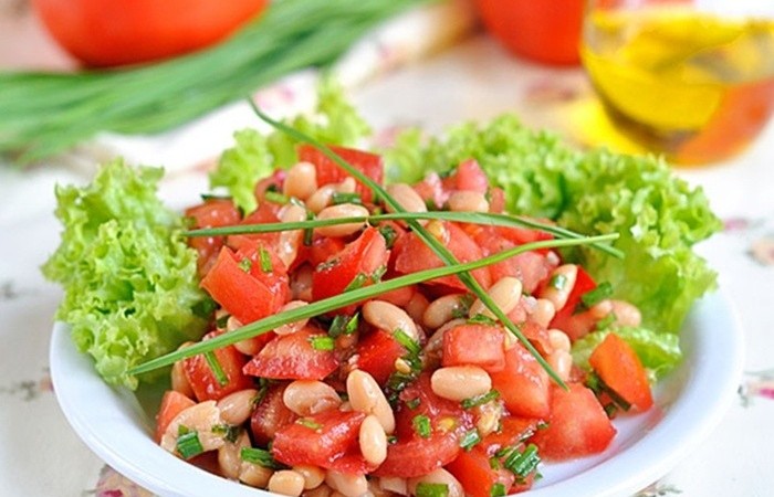 салат из консервированной фасоли рецепт очень вкусный