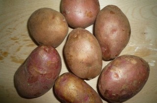 Картофель, фаршированный грибами