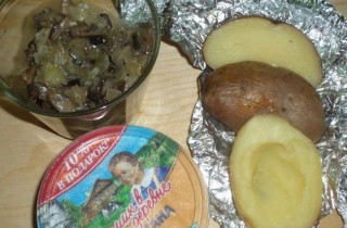 Картофель, фаршированный грибами