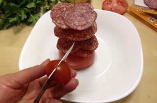 Елочка из салями