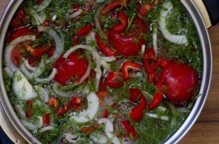 Закусочные помидоры