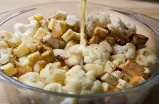 Цветная капуста с сыром в пивном кляре