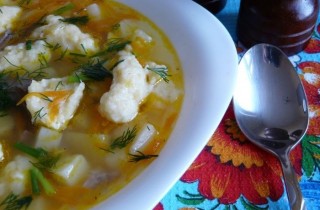 Куриный суп с галушками