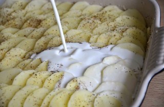 Картофельная запеканка с сыром