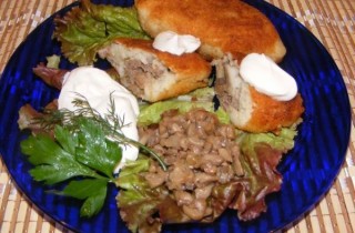 Картофельные зразы с мясом и грибами