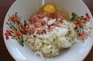 Котлеты куриные с капустой
