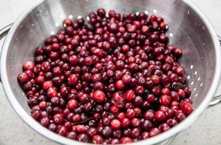 Квашеная капуста с клюквой