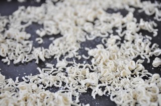 Простой салат из пекинской капусты