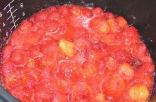 Клубничное варенье в мультиварке