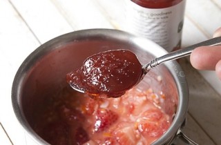 Клубничный соус для куриного шашлыка