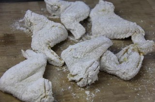 Куриные крылышки во фритюре