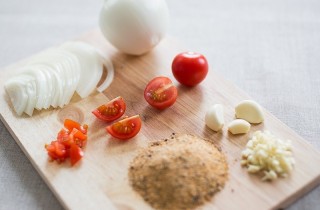 Куриный шашлык в чесночно-луковом маринаде