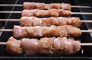 Куриный шашлык в чесночно-луковом маринаде