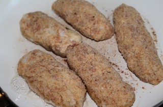 Рыбные котлеты с манкой