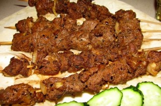 Шашлык из баранины по-турецки