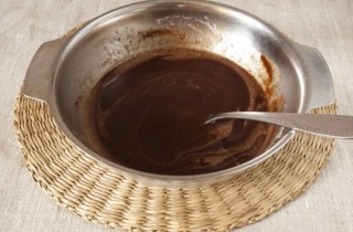 Шоколадный пирог с фундуком