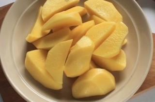 Скумбрия, запеченная с овощами в рукаве