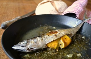 Запеченная скумбрия с фенхелем и лимоном