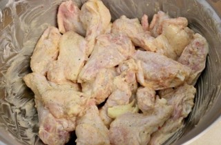 Запеченные куриные крылышки