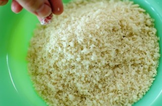 Запеченные куриные ножки в йогуртовом соусе в панировке