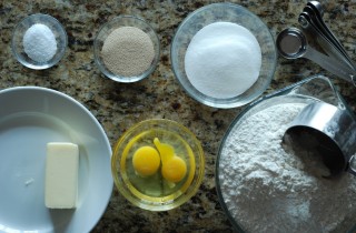 Пышные булочки с сыром