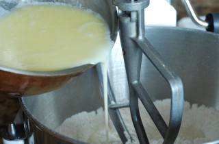 Пышные булочки с сыром