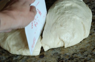 Пышные булочки с сыром