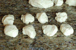 Пышные булочки с сыром