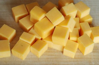 Пышные булочки с сыром