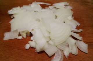 Рыбный пирог из консервов