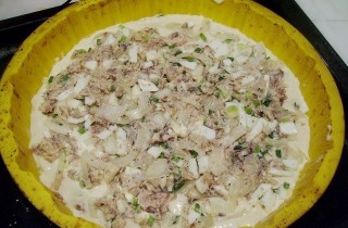 Рыбный пирог из консервов