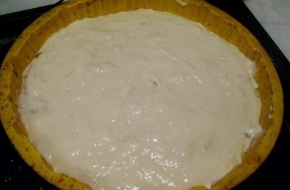 Рыбный пирог из консервов