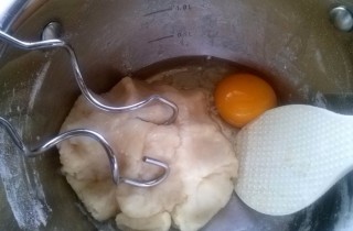 Сырные булочки из заварного теста
