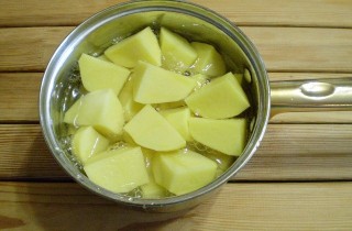 Жареные пирожки с грибами и картошкой