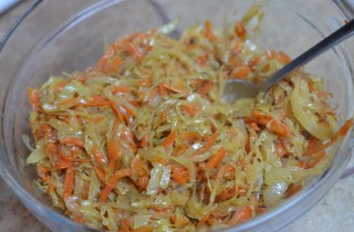 Пирожки с капустой и морковью