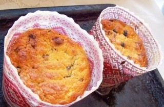 Творожный кулич с шоколадом и сухофруктами