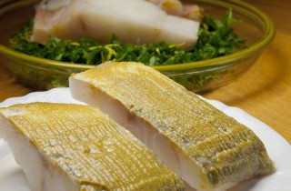 Жареная треска под травами