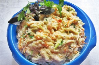 Кабачковые оладьи с курицей