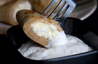 Вкусные блинчики с творогом