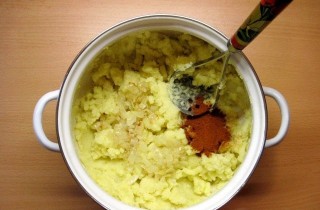 Жареные пирожки с картошкой