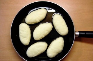 Жареные пирожки с картошкой
