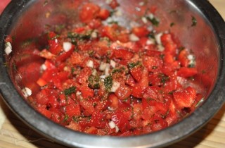 Острая закуска из баклажанов