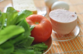 Салат с ветчиной и сыром