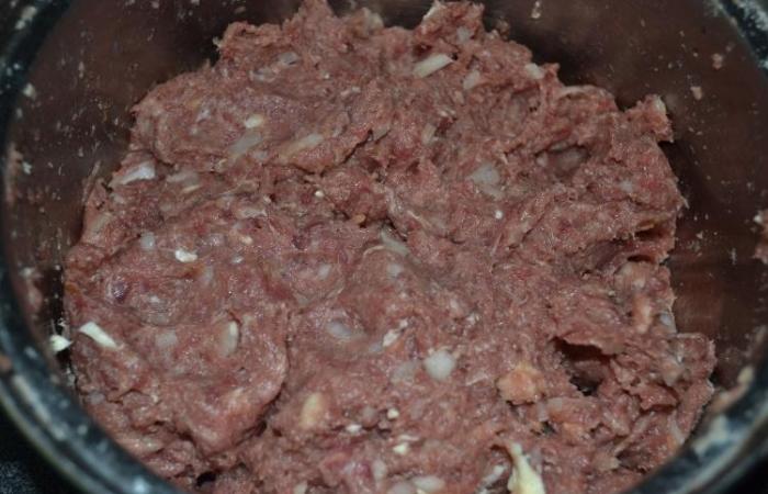 Говяжьи котлеты в мультиварке рецепт с пошагово Говяжьи котлеты в мультиварке рецепт с пошагово