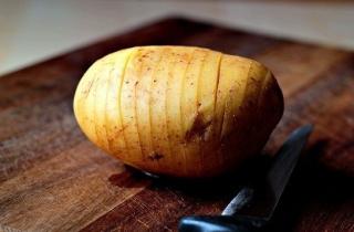 Запеченный картофель с сыром - фото шага 1