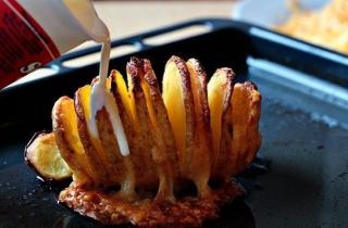Запеченный картофель с сыром - фото шага 3