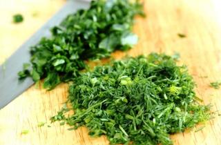 Окрошка с колбасой и курицей - фото шага 6