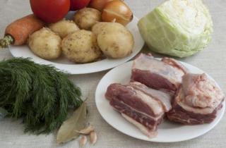 Щи из молодой капусты - фото шага 1